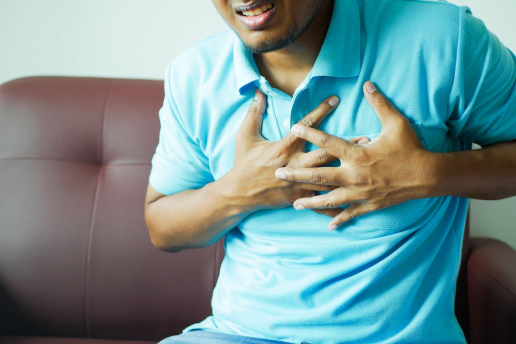 Một số dấu hiệu của nhồi máu cơ tim bạn nên biết
